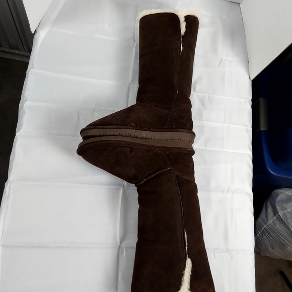 BEARPAW Lauren Tall Winter Sheepskin Boots - Picture 6 of 14